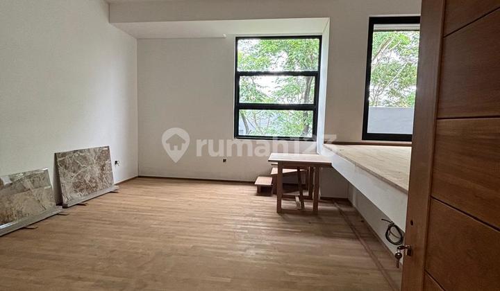 Dijual Rumah Mewah Brand New Foresta Bsd