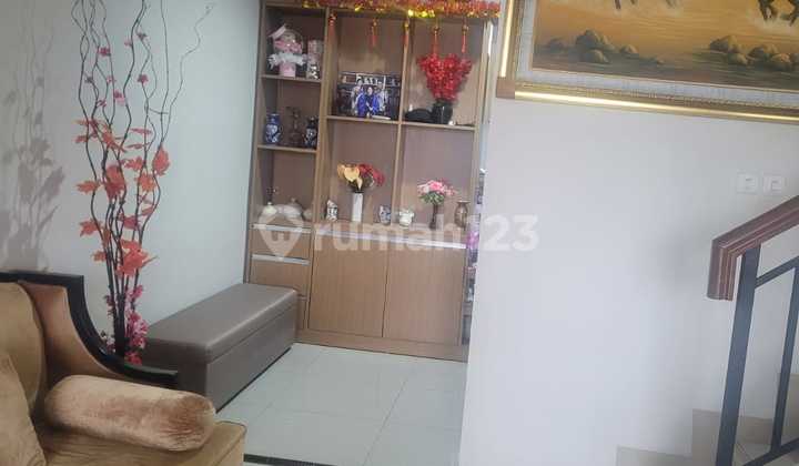 Dijual Rumah 2,5 LT Full Furnished Siap Huni Metland Puri 2