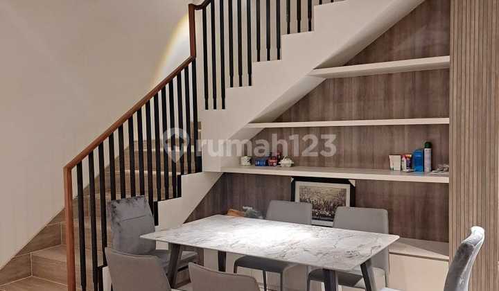 Dijual Rumah 2 Lt Carson Gading Serpong Full Furnised & Full Renov