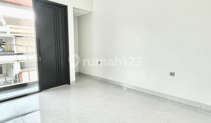 Dijual Rumah 2 Lt Brand New Griya Loka Bsd 2