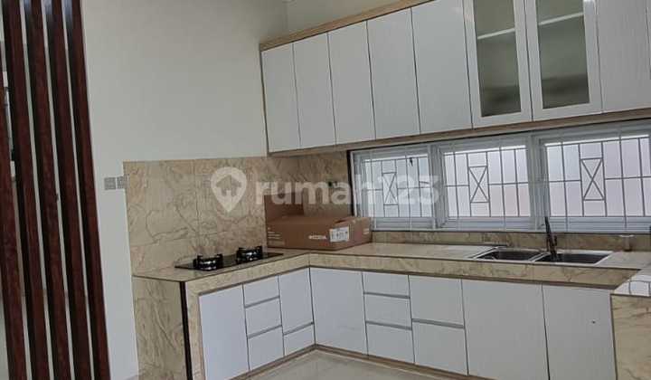For Sale 2-Story House Semi-Furnished Poris Paradise Exclusive Tangerang For Sale 2-Story House Semi-Furnished Poris Paradise Exclusive Tangerang
