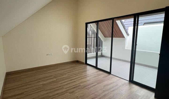 Dijual Rumah Baru 2 Lt + Attic Room Cluster Leonora Serpong 2