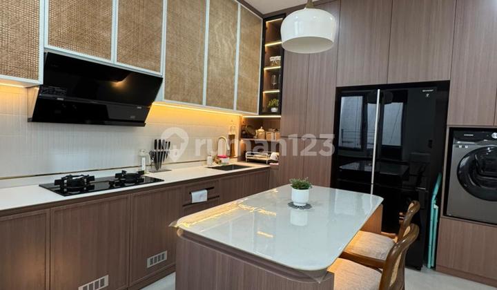 Dijual Rumah Full Renov & Bangunan Siap Huni Asia Green Lake City 2