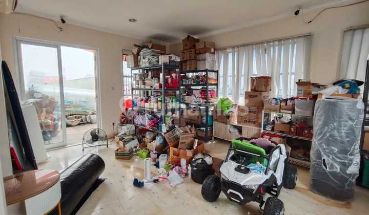Disewakan Rumah 2 ½ Lt Ex Cafe Shop Dekat Sekolah Penabur Gading Serpong 2