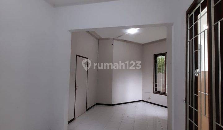 JUAL RUMAH VILLA DI DAERAH BANYUMANIK 2