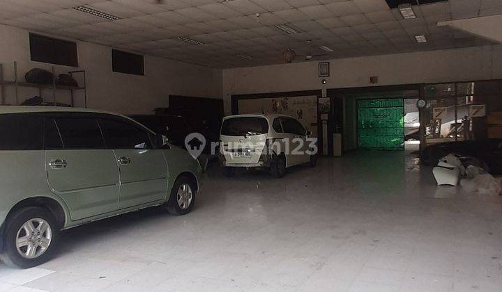 Dijual Showroom Mobil Di Tengah Kota Harga Tanah Saja 2