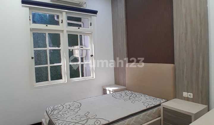 JUAL RUMAH MEWAH MURAH SIAP PAKAI BAWAH PASAR FULL FURNISHED BANYUMANIK 2