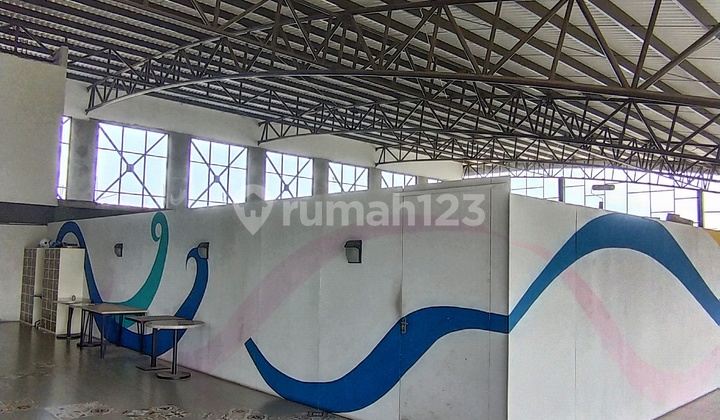 RENT A STRATEGIC 1-STORY BUILDING IN THE CANDI AREA OF SEMARANG