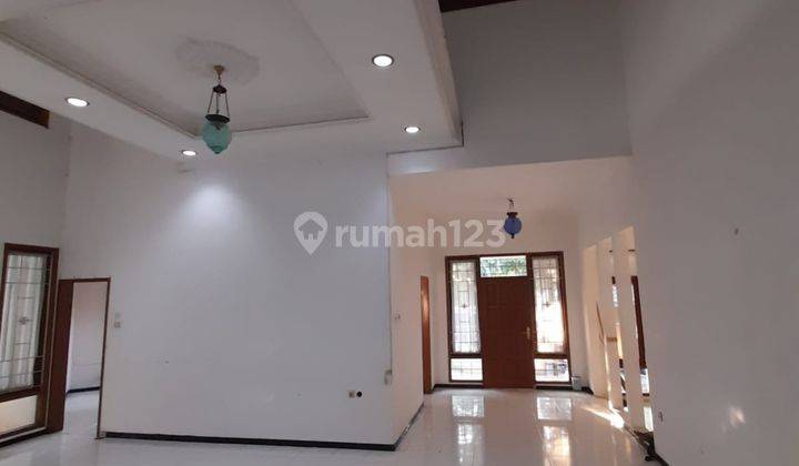 JUAL RUMAH VILLA DI DAERAH BANYUMANIK 1