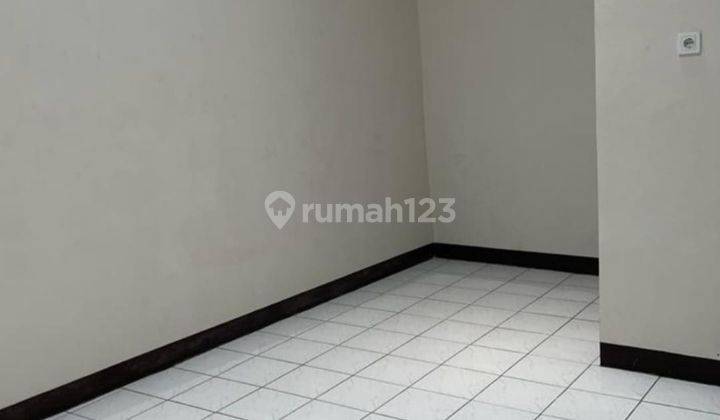 For Rent Rumah Baru Renovasi di Sayap Kosambi 9
