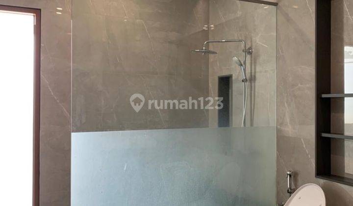 *For Sale rumah di komplek elite taman sakura
