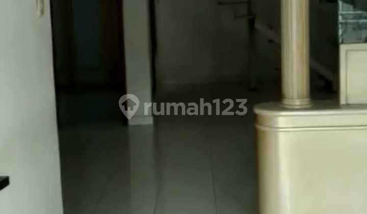 For Rent Rumah Nyaman Modern di Sayap Lingkar  10