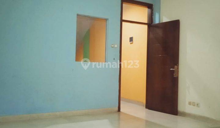 For Rent Ruko 3 Lantai di Jalan Pahlawan Mainroad 4