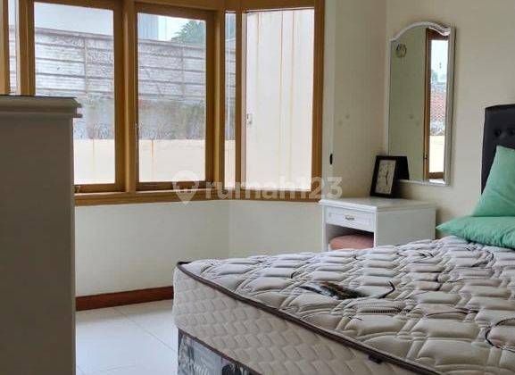 Rumah Disewa Nyaman Full Furnished di Setra Indah 2