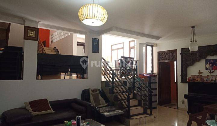 Rumah Disewa Modern 2 Lantai Lux di Pondok Hijau 1