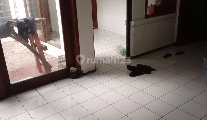 Disewakan Rumah Modern Minimalis di Sayap Bkr 2