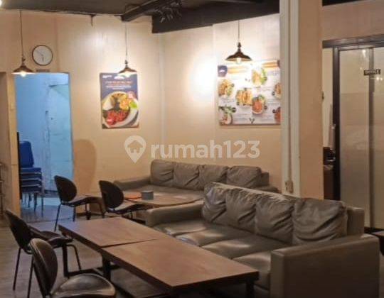 Disewakan Ruko 2 Lantai Ex Cafe di Sayap Buah Batu 1