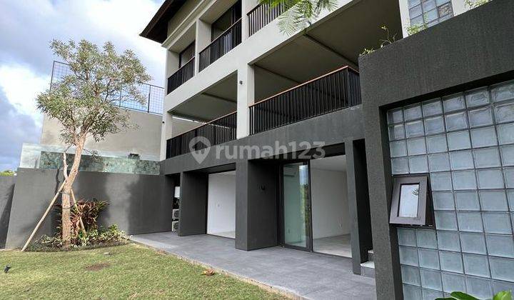 New 2-storey sea view villa near Fourseason Jimbaran Badung 1