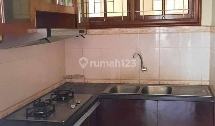 Rumah di Jl merdeka renon denpasar bali 11