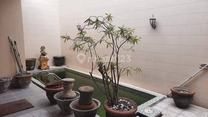 Rumah di Jl merdeka renon denpasar bali 13