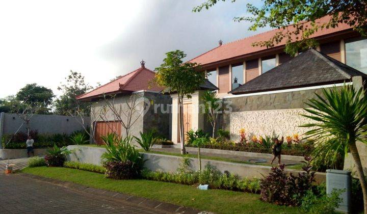 Villa di kawasan elite komplek villa di pecatu graha jimbaran  1