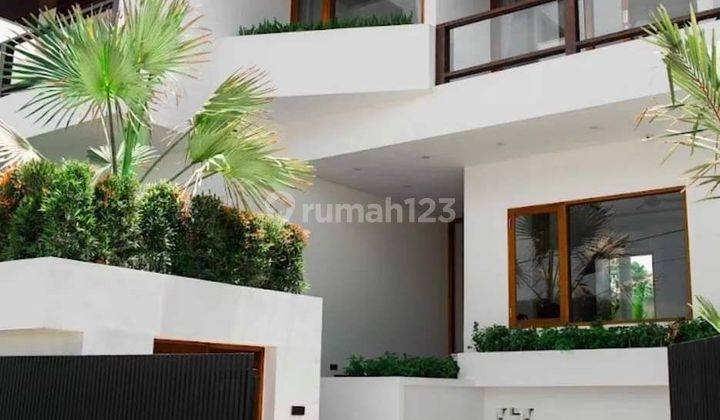 Luxury Modern 2 Floor Villa in Batu Bolong Canggu Badung Bali  1