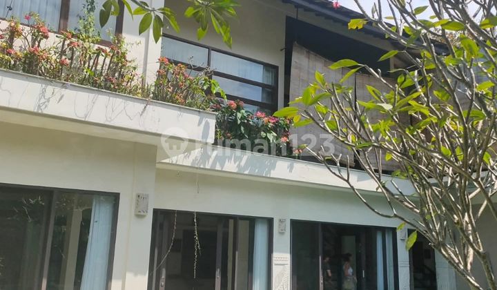 Luxury Villa 2 Lantai Di Jl Pantai Mertasari Sanur Denpasar Luxury Villa 2 Lantai Di Jl Pantai Mertasari Sanur Denpasar