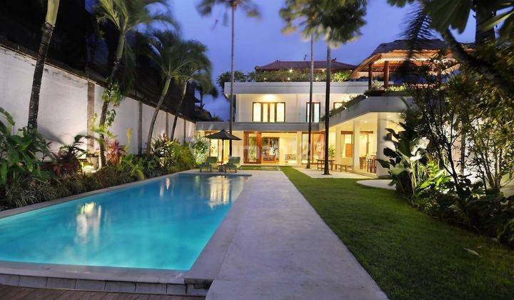 Luxury Villa 2 Lantai Di Tibubeneng Canggu Dekat Pantai Berawa 2