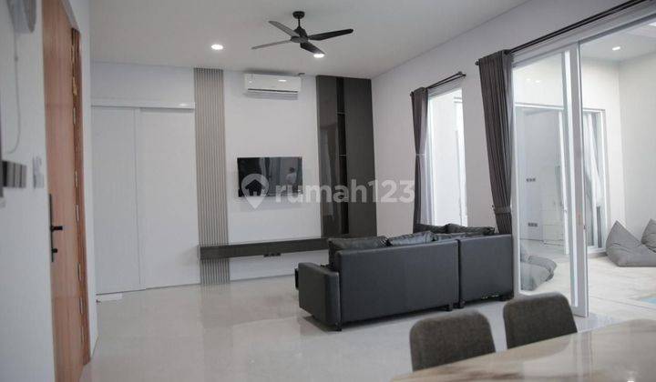 Brand New Villa 2 Lantai Di Kawasan Kerobokan Dekat Canggu  2