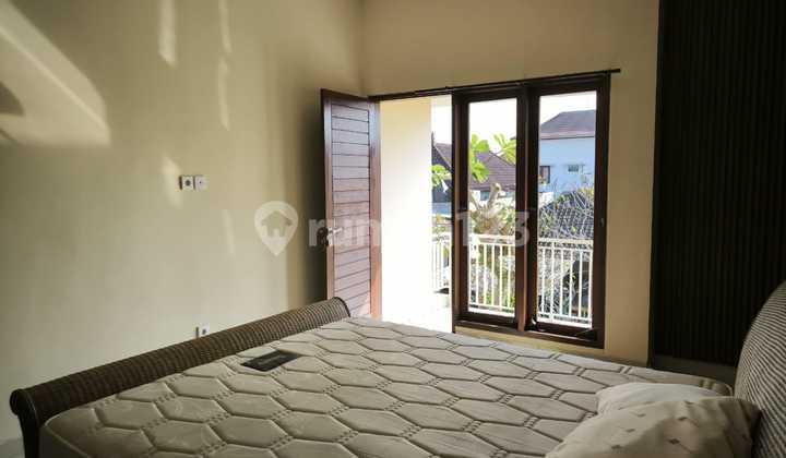 Beautiful House In Sanur Near Bars, Restaurants, And Shopping Centers