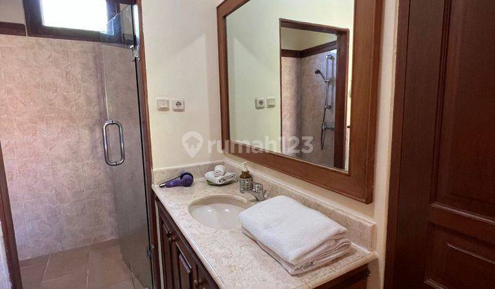 One and Two Bedroom Villa with sharing Pool in Beach Side Sanur  9
