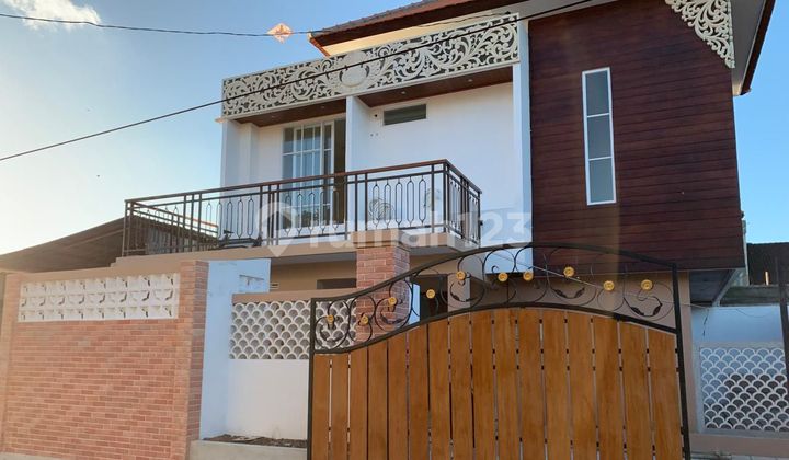 Brand New Beautiful House in Pusat kota di Jl jaya Giri Renon  1
