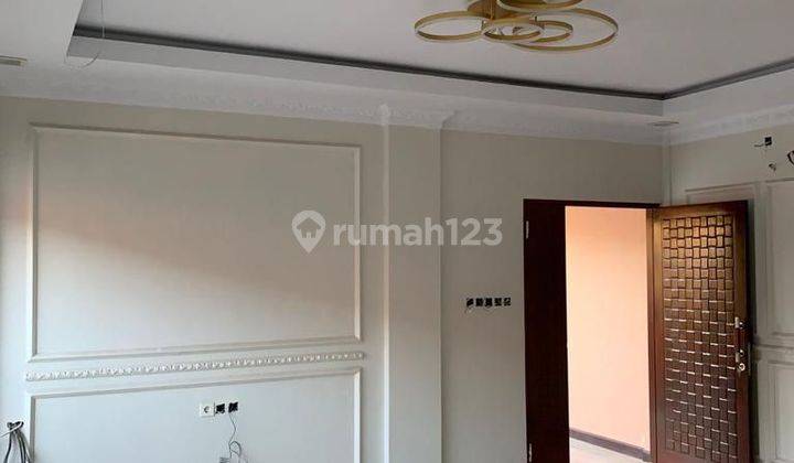Brand New Beautiful House in Pusat kota di Jl jaya Giri Renon  2