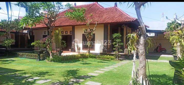 Beautiful Villa with Big Garden Location in Sanur 2