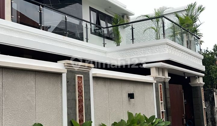Rumah Cantik Minimalis Modern Stlye Lokasi di Renon