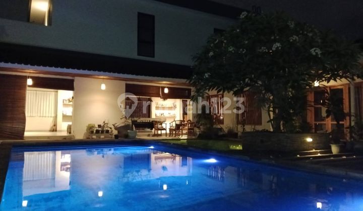 Beautiful Fantastic Villa With Big Garden In Sedap Malam Sanur