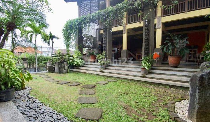 Buc House Style Villa Cheap Location Petitenget Kerobokan Bali 1