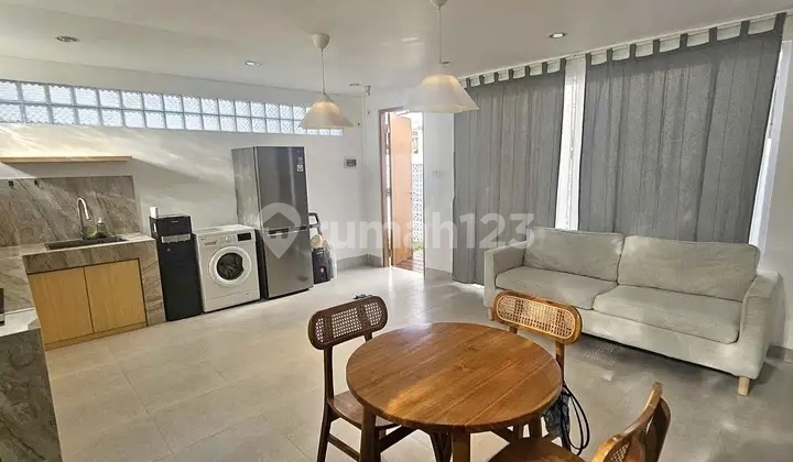 Rumah Cantik Minimalis Stlye Lokasi di Renon