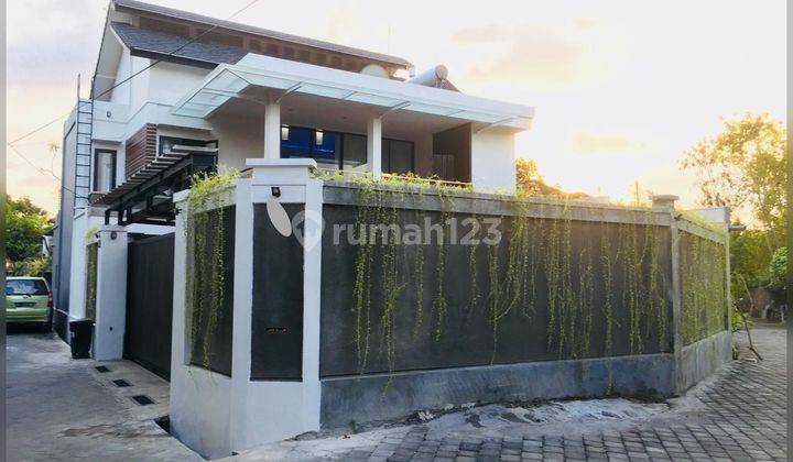 Rumah Mewah Stlye Villa Lokasi Di Mahendradatta Denpasar Barat 1
