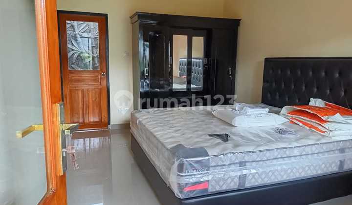 Indah House Dekat Bar, Restoran, dan Pusat Belanja di Sanur