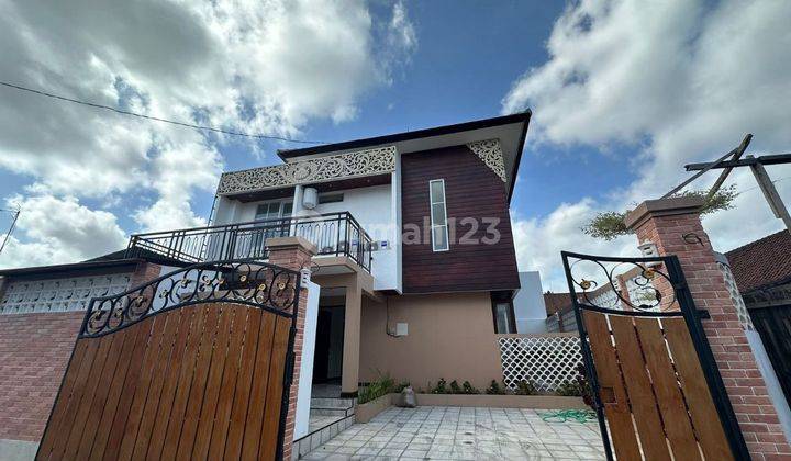 Brand New Beautiful House In Elite Renon Neighborhood 1