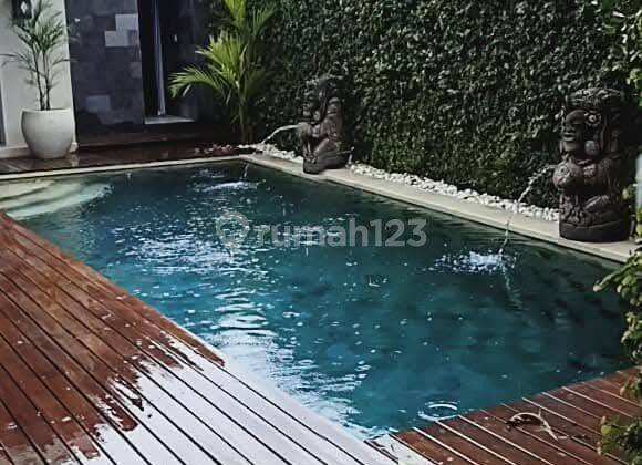 Beautiful Villa Modern Stlye In Beach Side Sanur 1