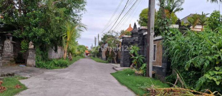 Tanah Ada Bangunan Lama Lokasi Strategis Tukad Badung Renon  2