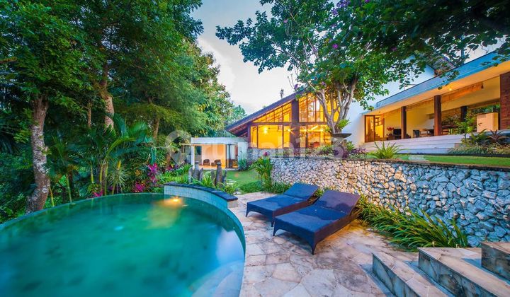 Beautiful Fantastic Villa with Jungle View in Gianyar Sukawati Beautiful Fantastic Villa with Jungle View in Gianyar Sukawati
