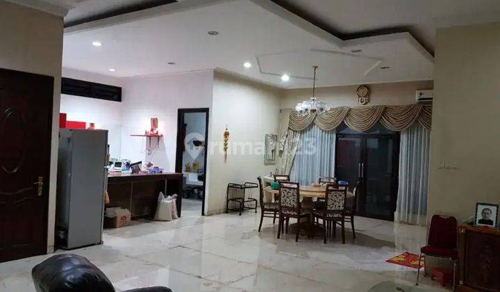 Rumah Permata Buana Semi Furnished Siap Huni 2