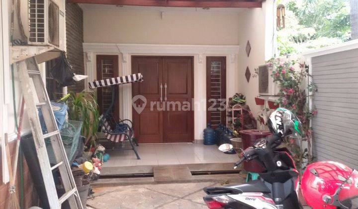 Rumah Taman Meruya Ilir Semi Furnished Siap Huni 1