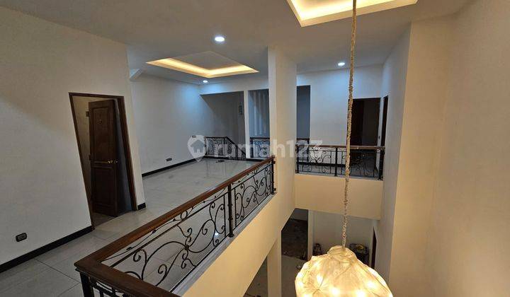 Rumah Pondok Indah Semi Furnished Siap Huni 1