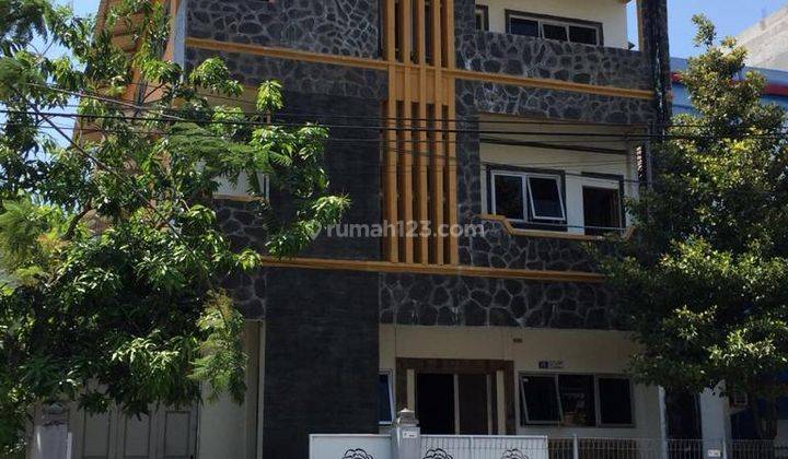 Rumah 3 Lantai Bagus SHM di Raya Gayungsari, Surabaya 1