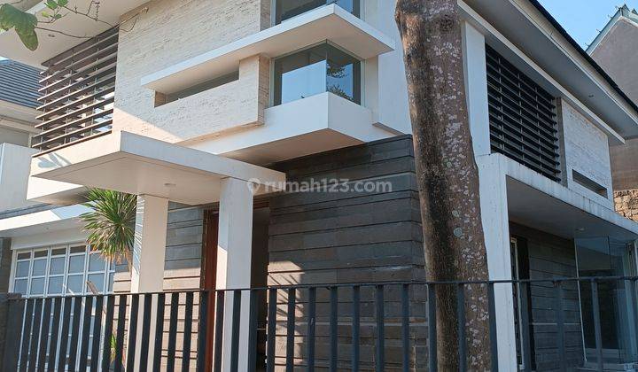 DIJUAL RUMAH Graha Family VB38 Surabaya  1