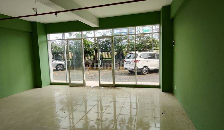 di Toko Di Apartemen Bale Hinggil Surabaya, Surabaya Baru 2